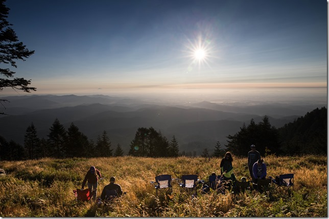 Waiting for the total eclipse on Marys Peak