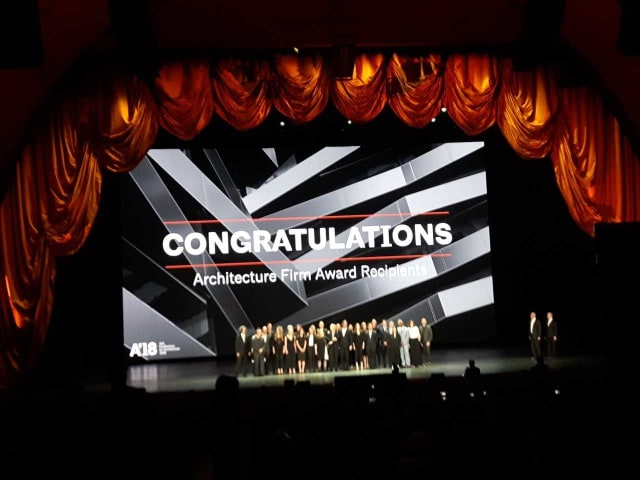 The Snow Kreilich tea, receives the American Institute of Architects’ 2018 Architecture Firm Award at Radio City Music Hall.