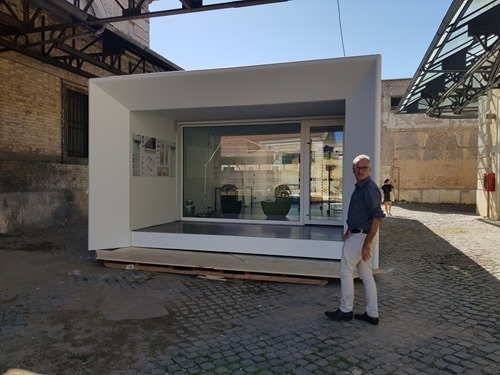 An architectural exhibit on re-configurable spaces