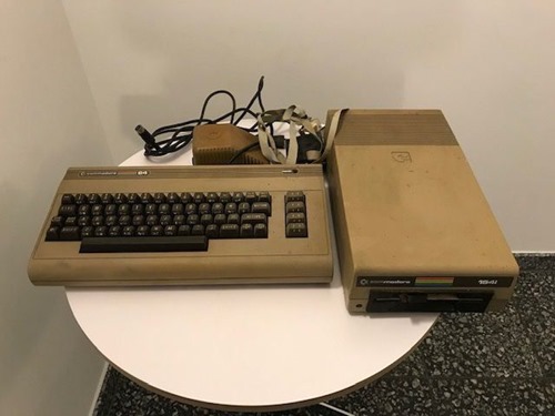 Recent breadbin C64 auction